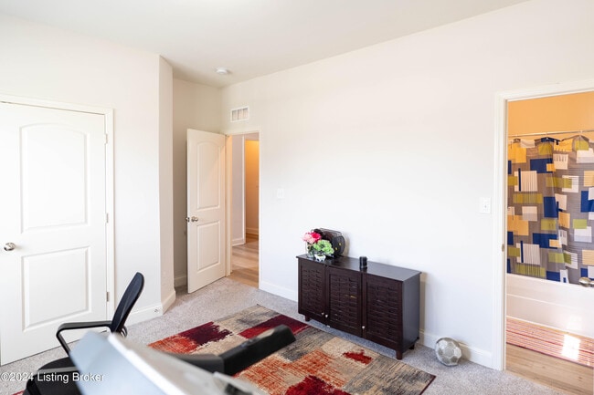 Building Photo - 213 Belden Trl