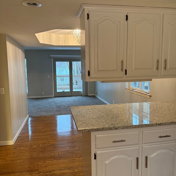 Building Photo - 3821 Davenport St