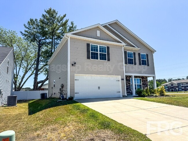 Building Photo - 1313 Riverstone Dr