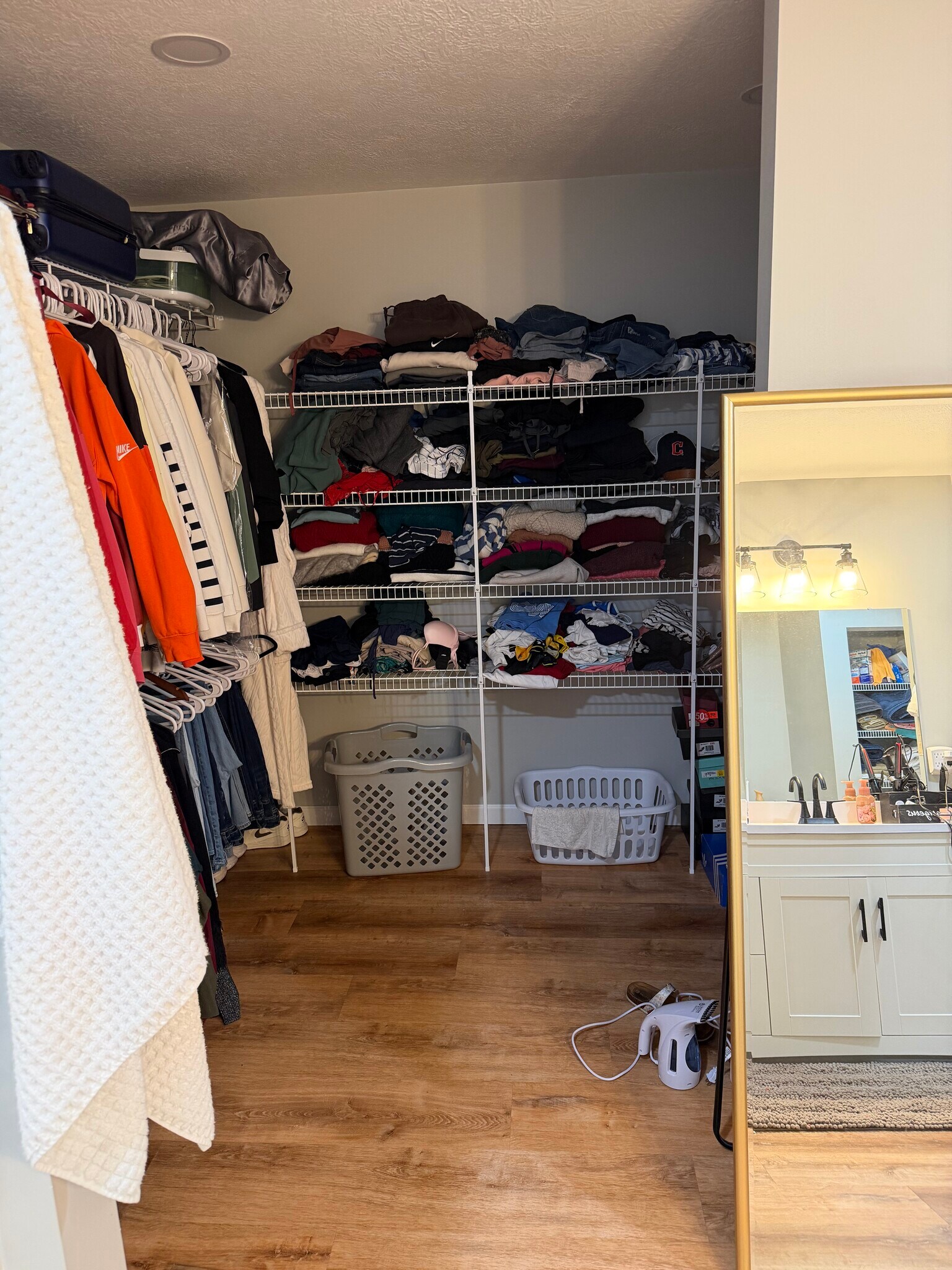 Closet - 184 School St