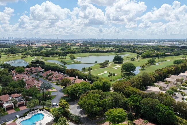 Building Photo - 4934 NW 94th Doral Pl