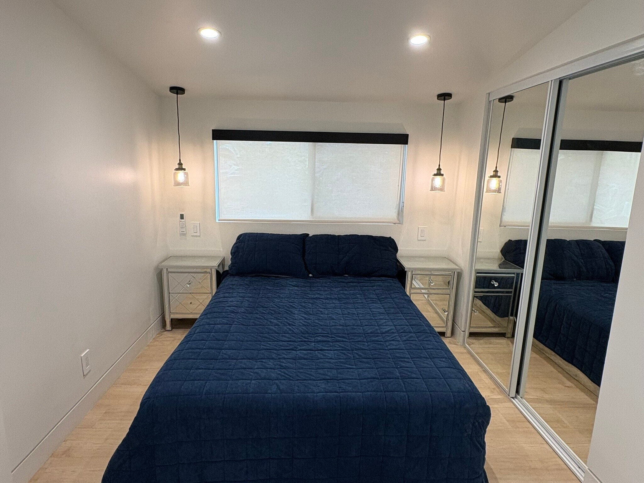 Building Photo - 4236 Ellenita Ave