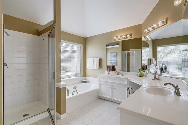 Building Photo - 3507 Shadow Bluff Ct