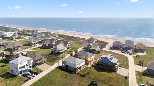 Building Photo - 867 Bowers Ln