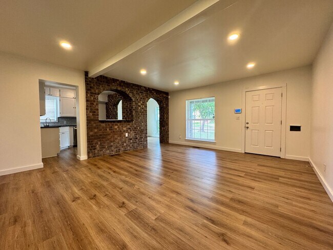 Building Photo - Remodeled Historic Home Near the Capitol, ...