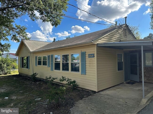 Primary Photo - 10704 Montgomery Rd