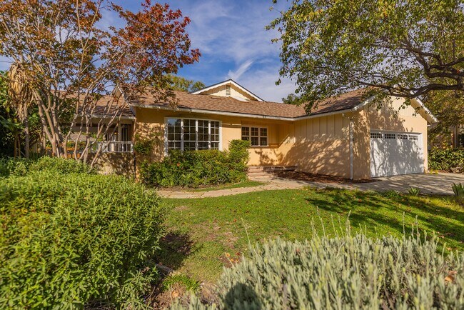 Primary Photo - Ojai Terrace Pool Home