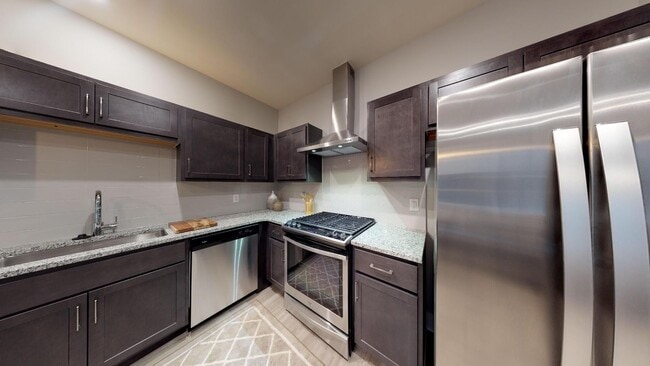 Building Photo - Lilac | Three Bedroom - no basement