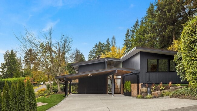 Building Photo - 4148 Boulevard Pl