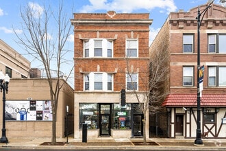 Building Photo - 2117 W Irving Park Rd