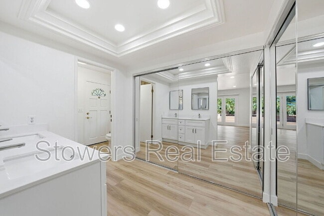 Building Photo - 155 Mountain Canyon Pl