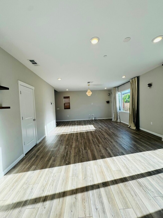 Building Photo - 5336 Hames Valley Ln