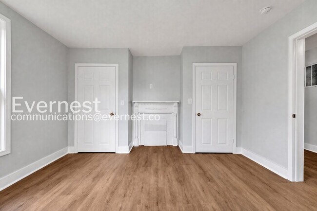 Building Photo - 4721 3rd Ave S