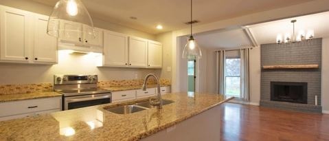Building Photo - 212 Linda Ln