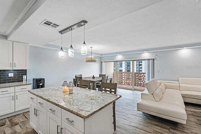 Building Photo - 2401 Bayshore Blvd