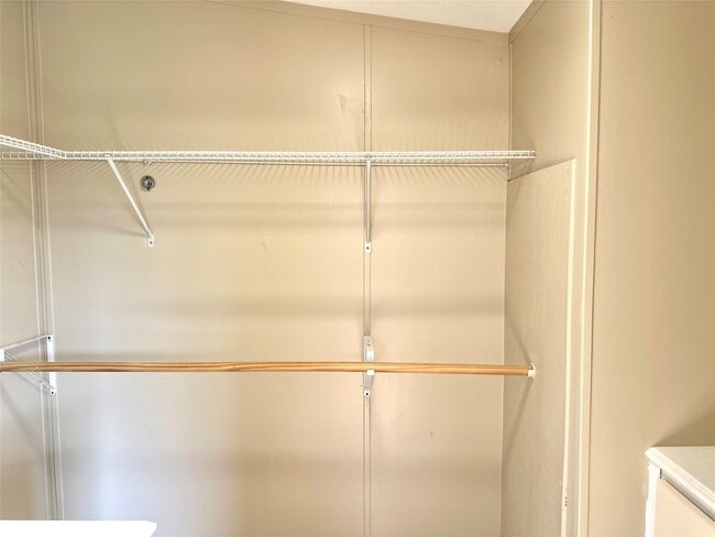 Building Photo - 4602 Durant Ave