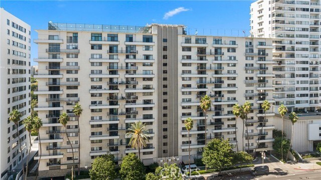 Building Photo - 10535 Wilshire Blvd