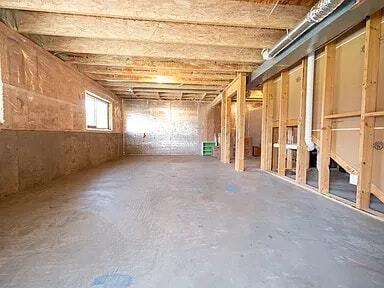 Building Photo - 15773 Everglade Ave