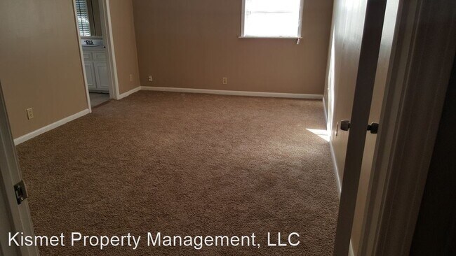 Building Photo - 3 br, 2 bath House - 400 Meadowcrest Circle