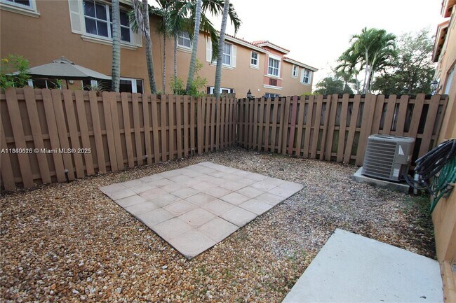 Building Photo - 3157 SW 153rd Ct
