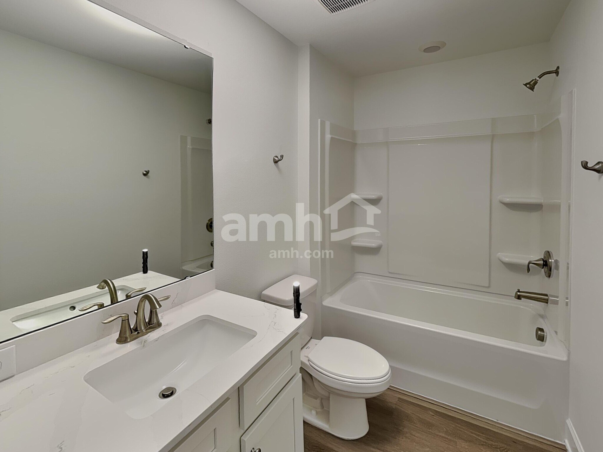 Building Photo - 16421 Cheyanne Ct