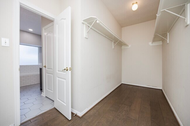 Building Photo - 19423 Arbor Pines Ln