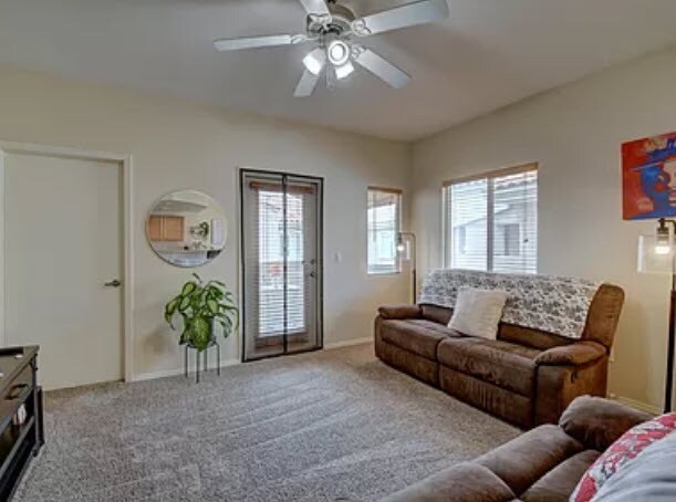 Building Photo - 6800 Vista Del Norte Dr NE