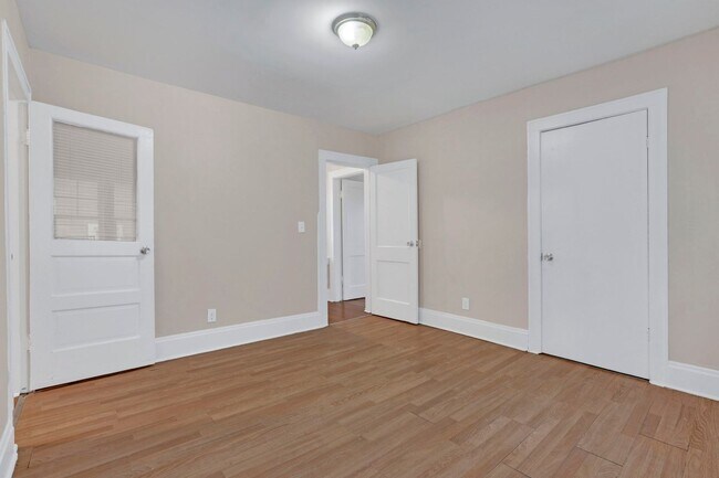 Building Photo - 243 N Wayne Ave