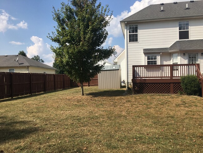 Building Photo - 320 Emmaus Cir