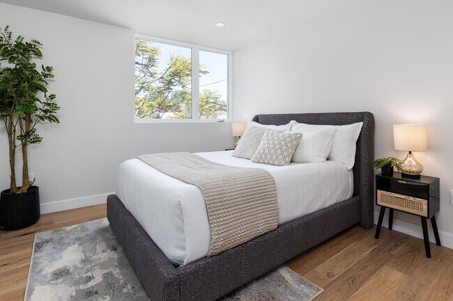 Building Photo - Brand New LUXURY 2026 Construction Homes in Silverlake!
