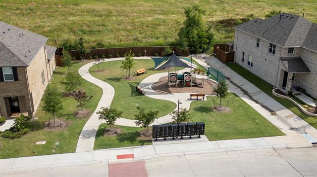 Building Photo - 2807 Woodland Ct