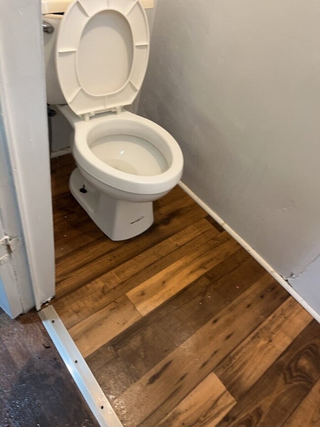 Building Photo - 2 Bedroom 1.5 Bathroom house in Laurens SC