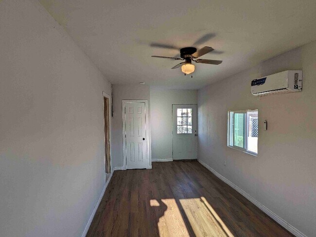 Building Photo - 1532 Edwards St