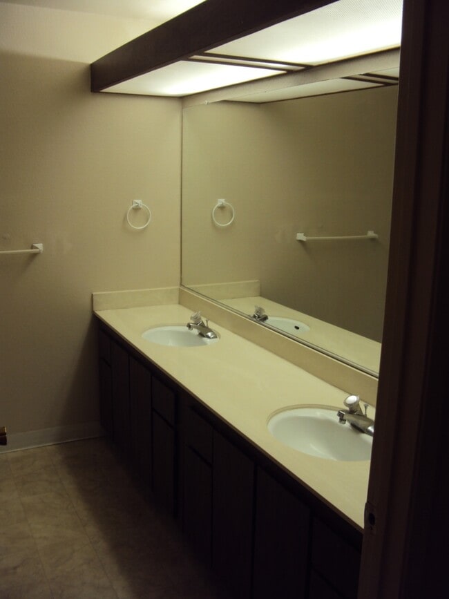 Building Photo - Coming Soon!