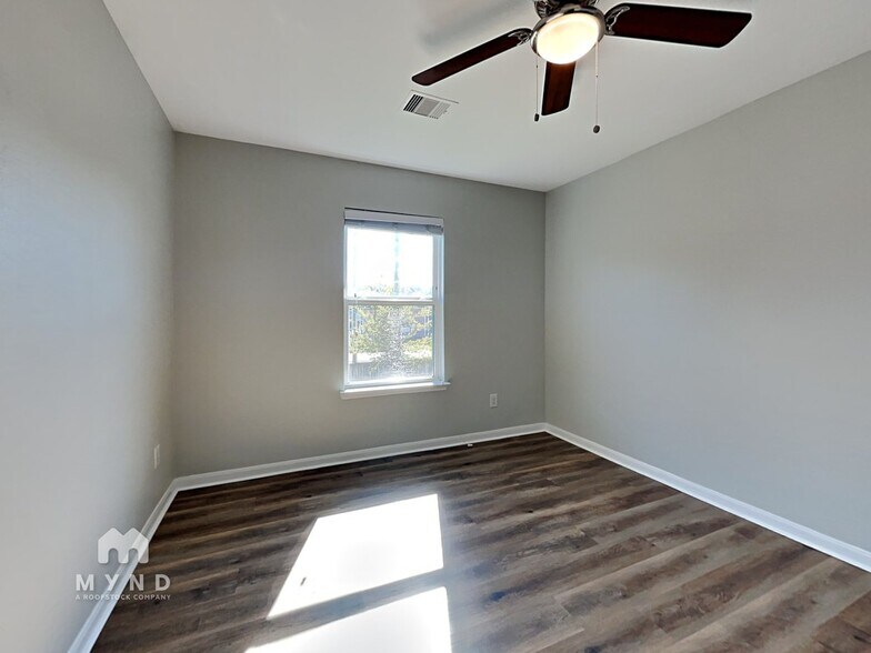 Building Photo - 3303 Allington Ct