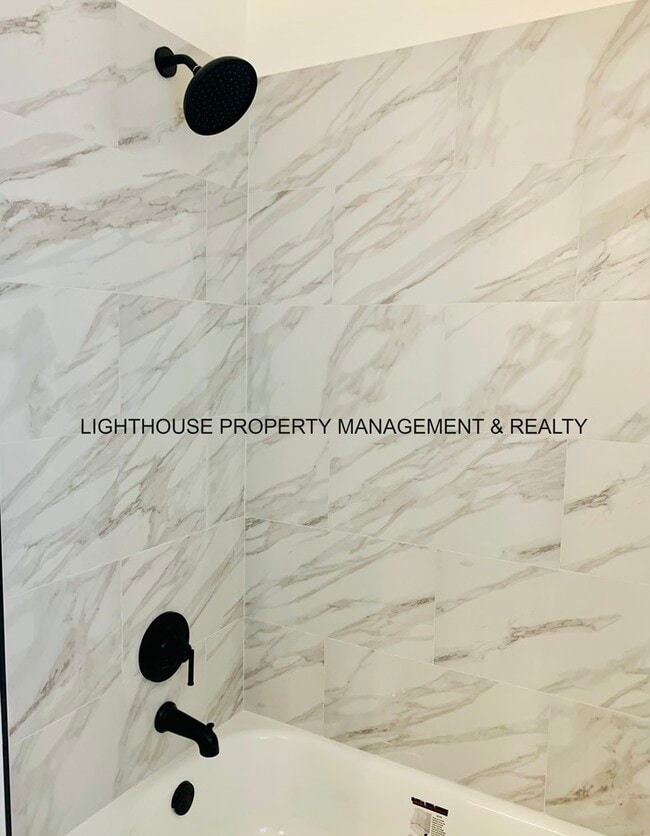 Building Photo - Completely Renovated 3-Bedroom Home in Edgewood Manor