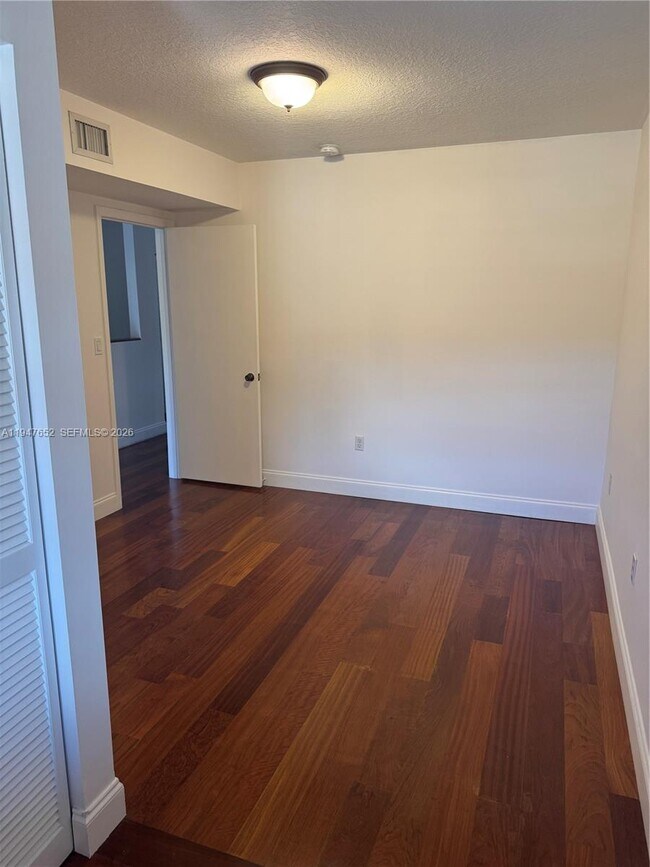 Building Photo - 14311 SW 96th St