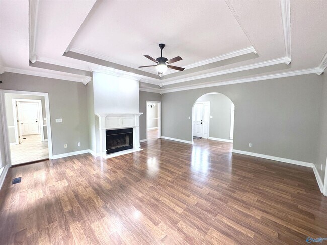 Building Photo - 192 Rosecliff Dr