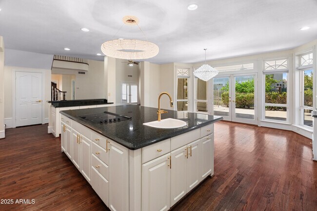 Building Photo - 5820 W Del Lago Cir