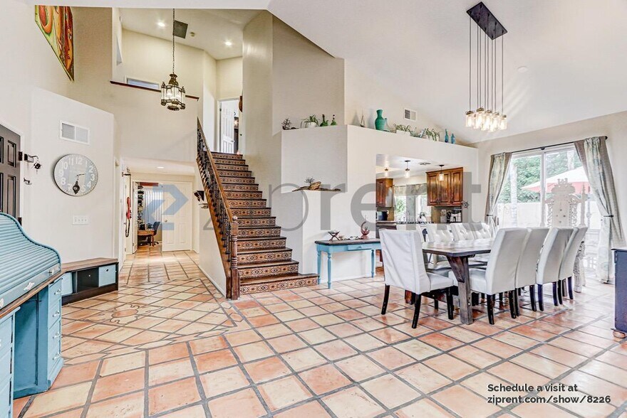 Building Photo - 40050 Spinning Wheel Dr