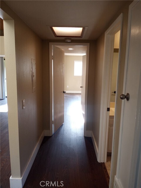 Building Photo - 31537 E Nine Dr