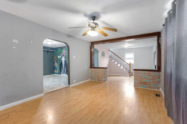 Building Photo - 2520 S Andrews Rd