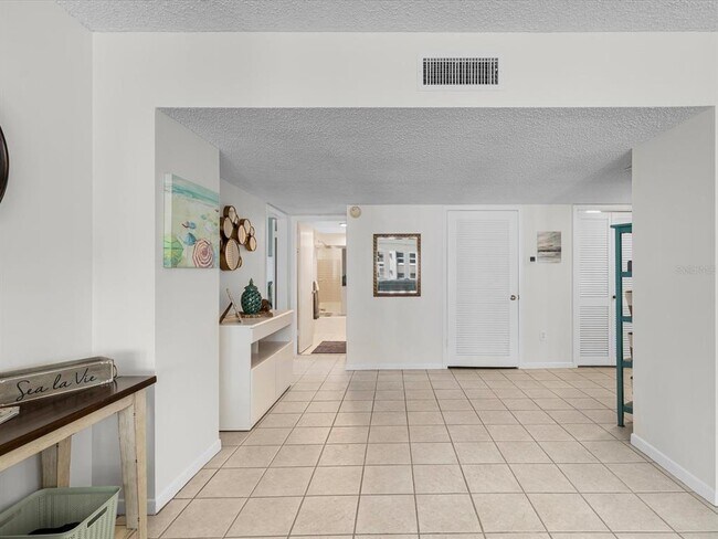 Building Photo - 17400 Gulf Blvd