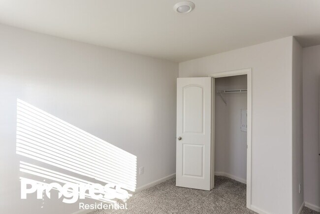 Building Photo - 160 Holster Hollow Rd