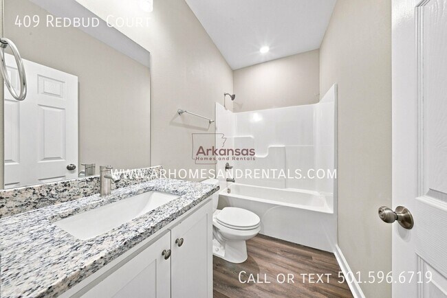 Building Photo - 409 Redbud Ct