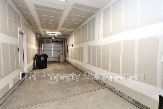 Building Photo - 47 Brookbay Way