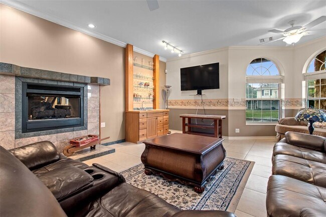 Building Photo - 36740 Shore Dr