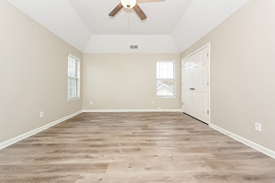 Building Photo - 4305 Ward Bluff Dr