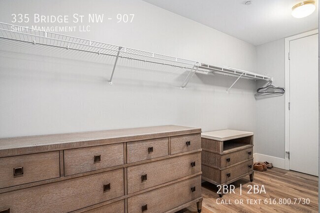 Building Photo - 335 Bridge St NW