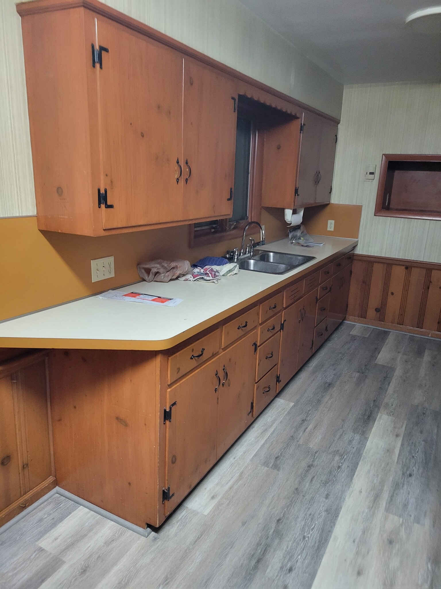 Building Photo - 2123 Eileen Rd